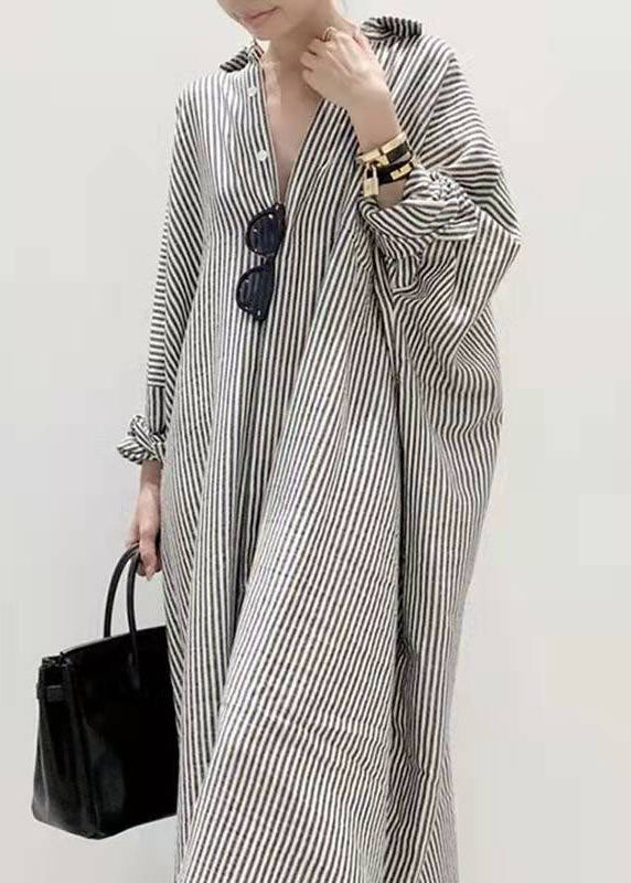 Kvinnors Klänning med Peter Pan Krage och Randig Design 3