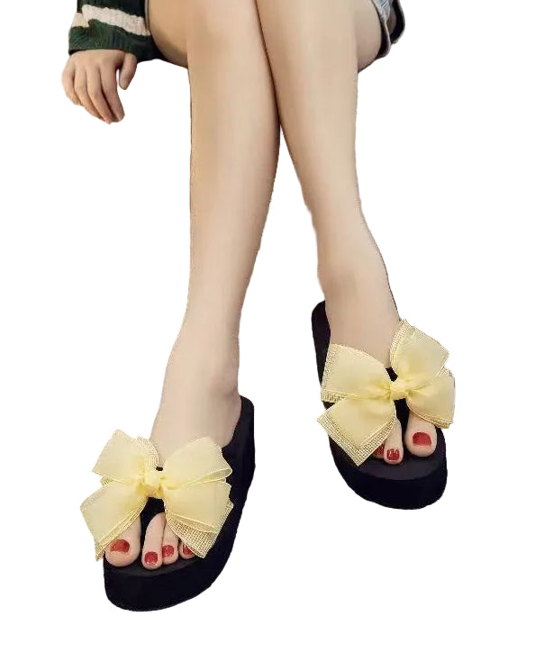 Kvinnors Plattform Flip Flops med Rosett 0