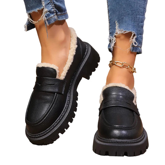 Kvinnors Plattform Loafer med Modern Design 2
