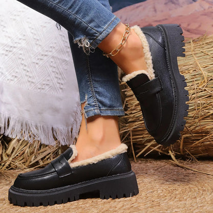 Kvinnors Plattform Loafer med Modern Design 6