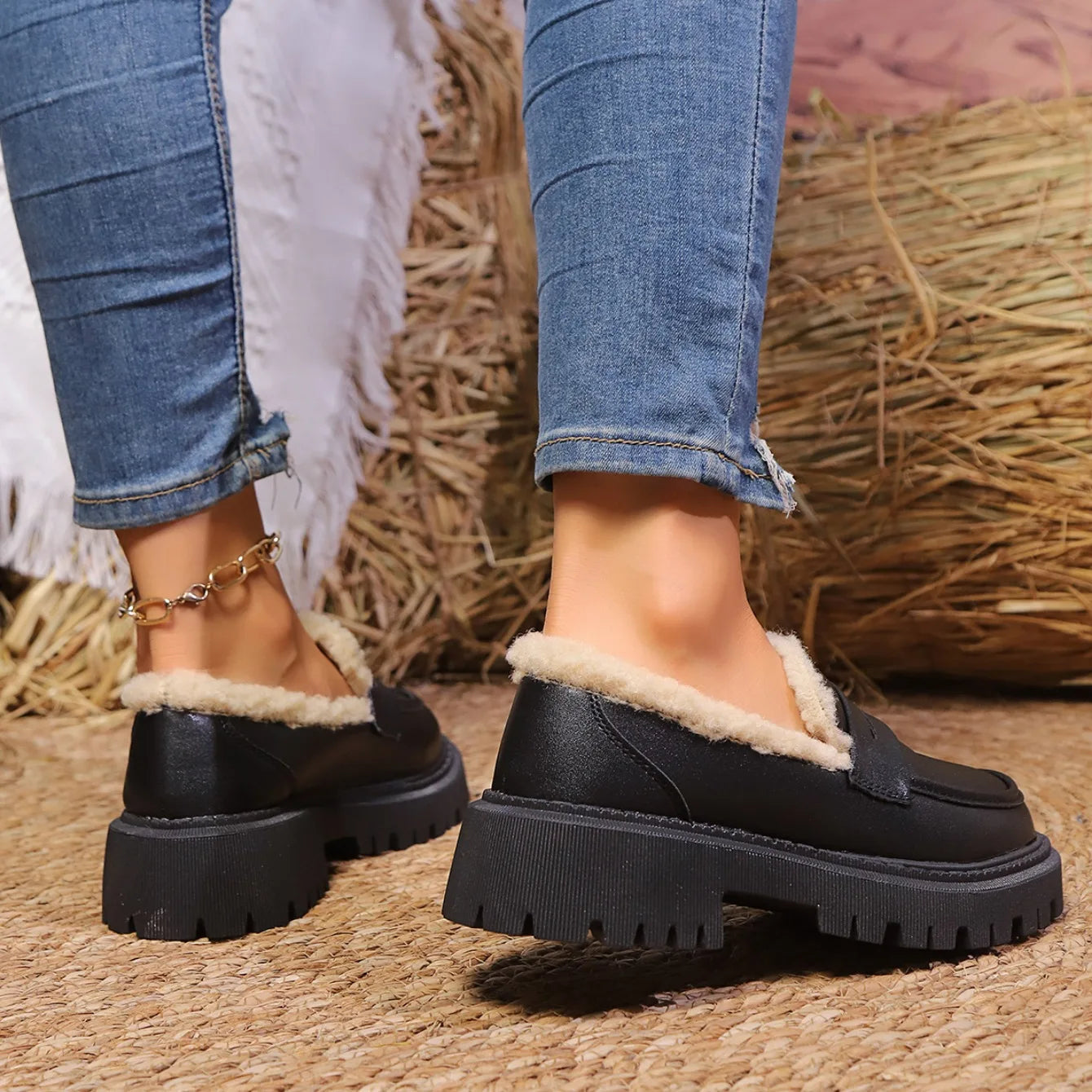 Kvinnors Plattform Loafer med Modern Design 7