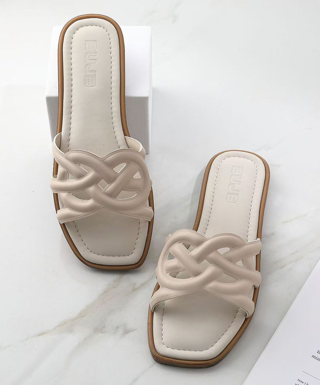 Kvinnors Sandaler i Svart Stilren Design 1