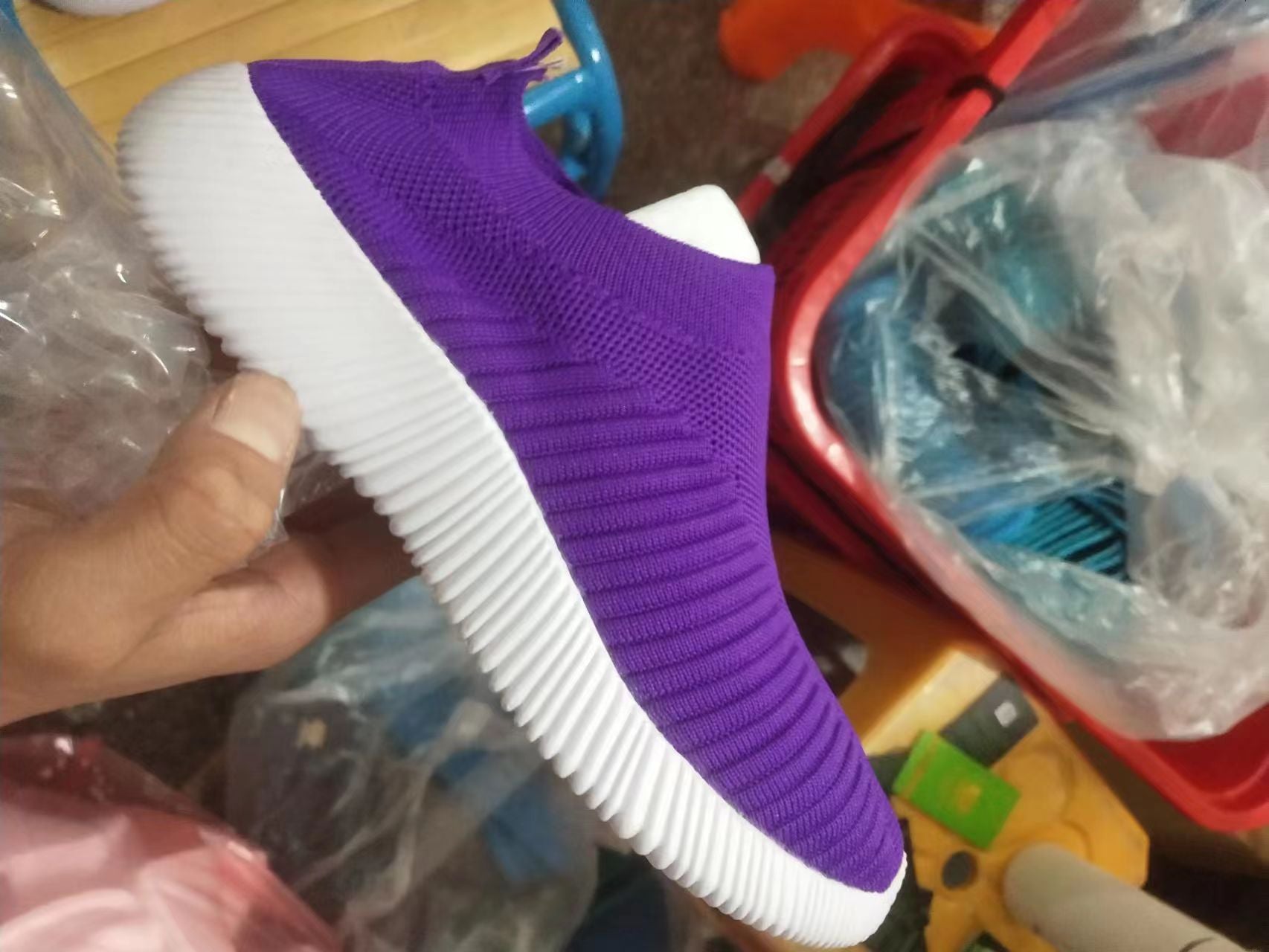 Kvinnors Slip-On Sneakers Trendig Design 9