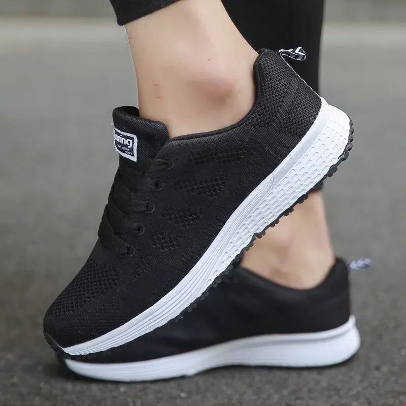 Kvinnors Sneakers Mesh Design för Aktivitet 3