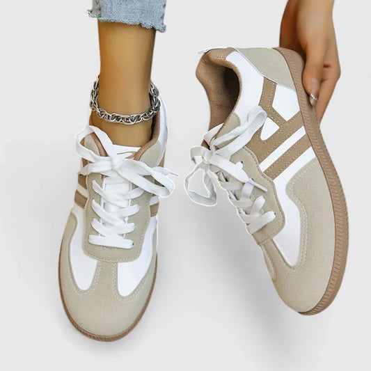 Kvinnors Sneakers med Stilren Design för Aktiv Livsstil 0