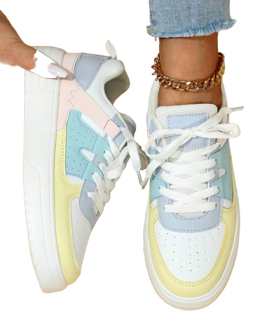 Kvinnors Sneakers med Unik Design 0