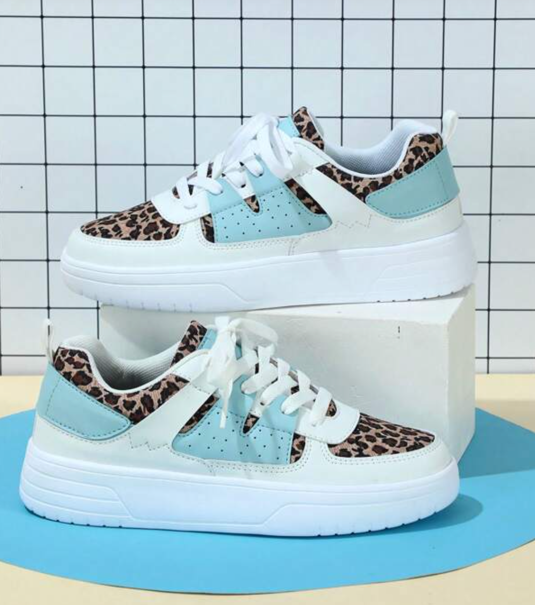 Kvinnors Sneakers med Unik Design 1