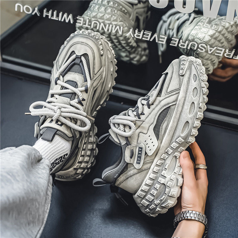 Kvinnors Sportiga Sneakers med Modern Design 0