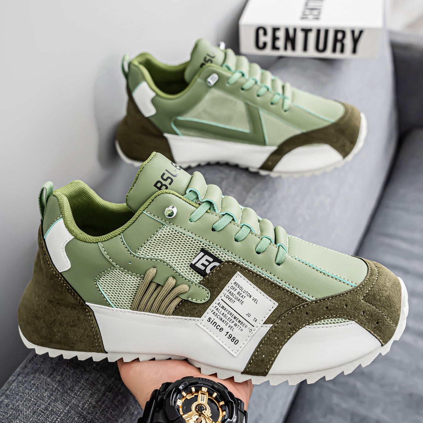 Kvinnors Sportiga Sneakers med Modern Design 1