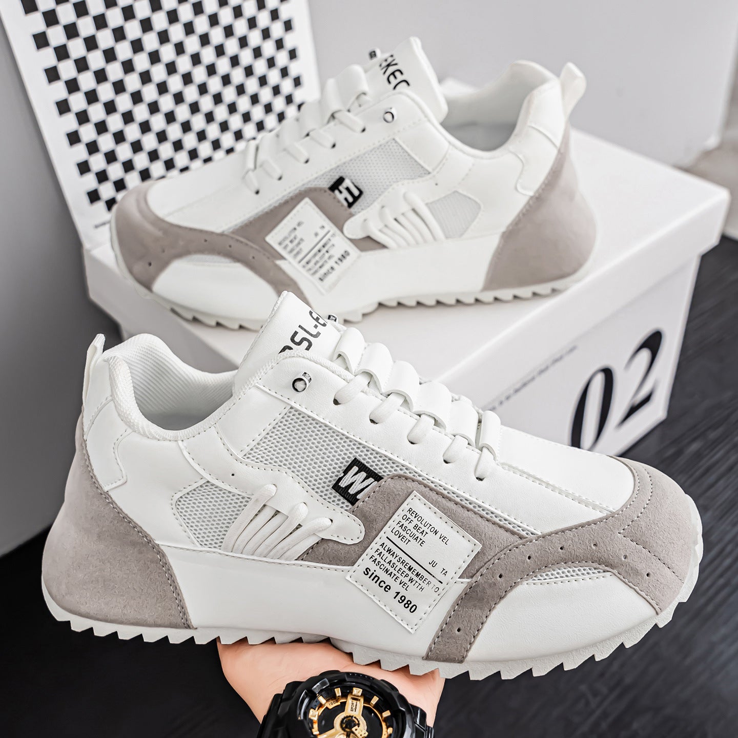 Kvinnors Sportiga Sneakers med Modern Design 7