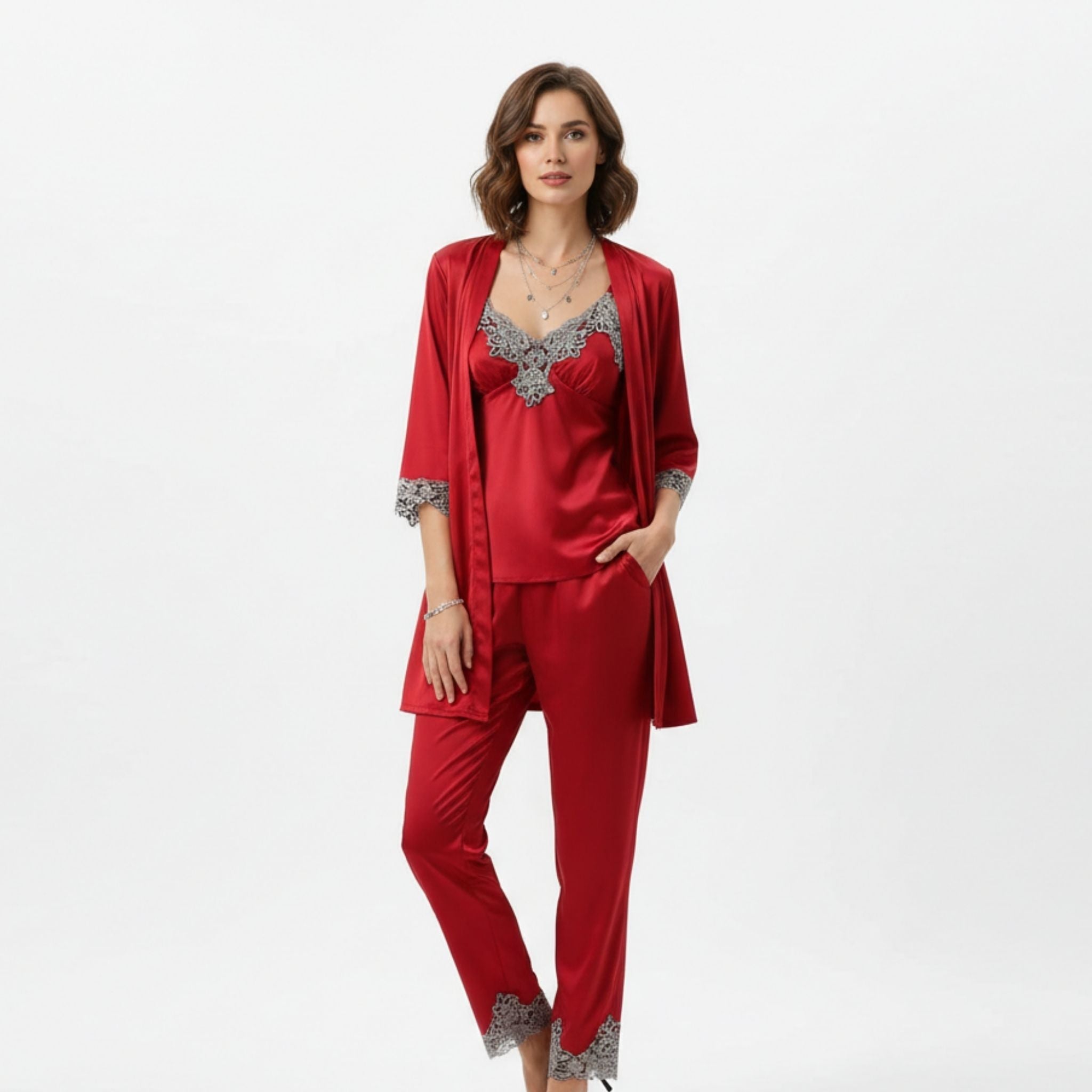 Mjuk pyjamas i sidenliknande stil 3