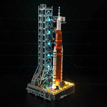 Modellbyggsats NASA Artemis rymdutskickningssystem