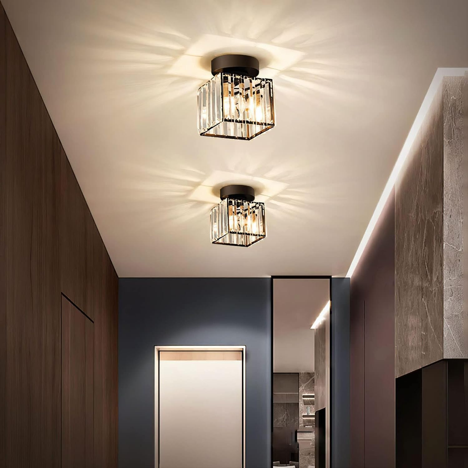 Modern taklampa med kristalldetaljer 5