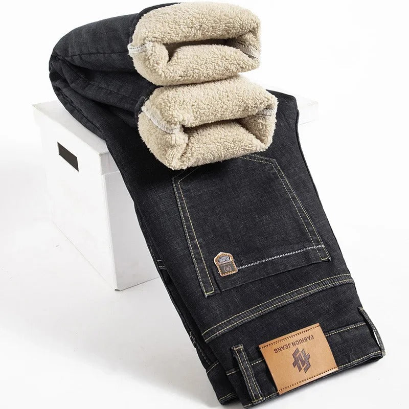 Raka herrbyxor i lammskinnsdenimmodell 2