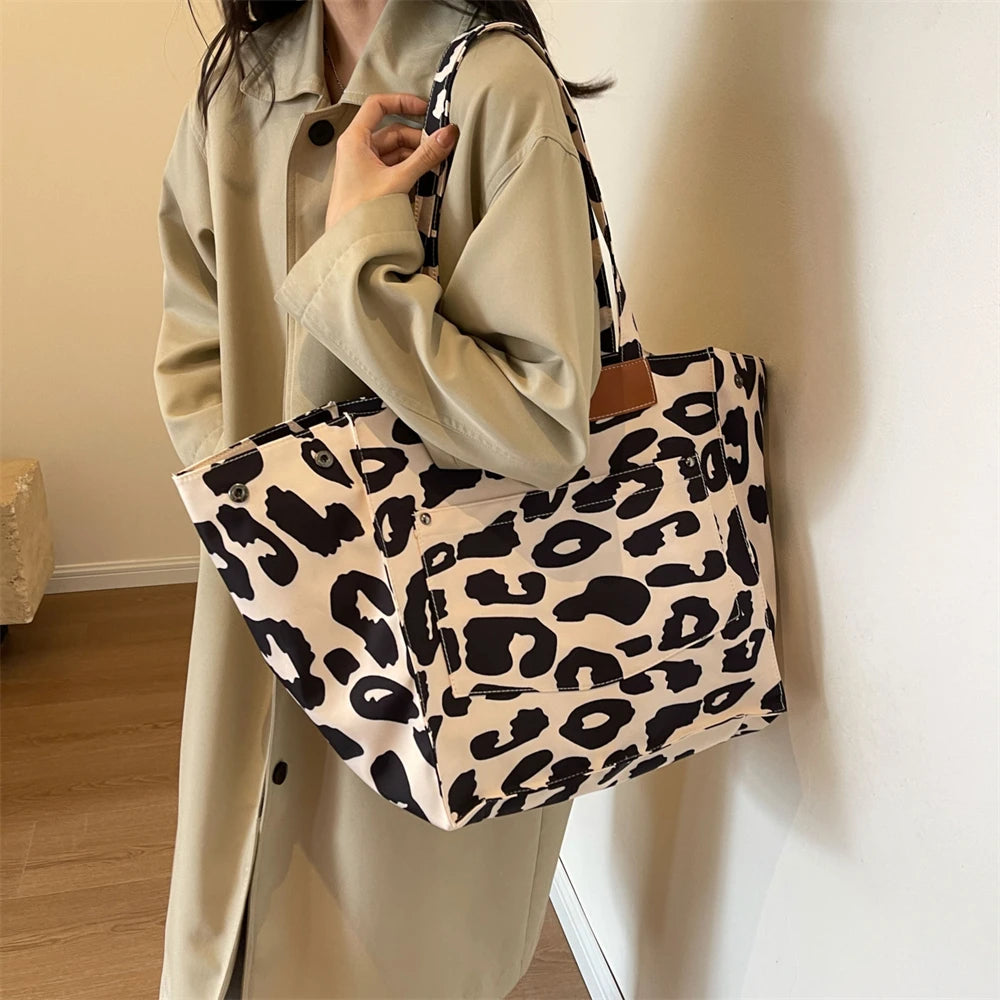 Överdimensionerad Axelväska med Leopardmönster
