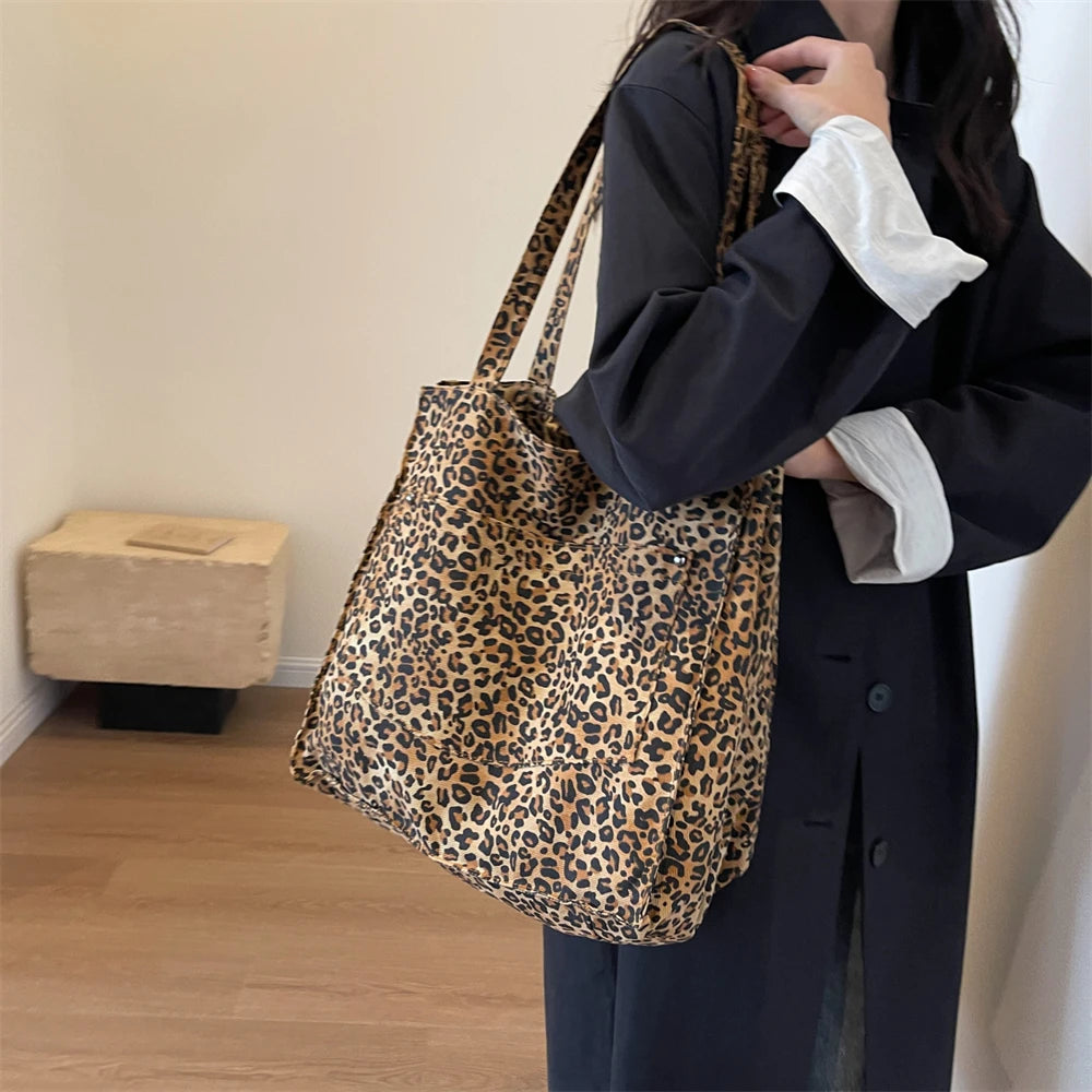 Överdimensionerad Axelväska med Leopardmönster