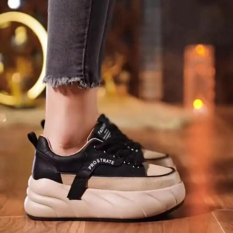 Mjuka sneakers med tjock sula för kvinnor