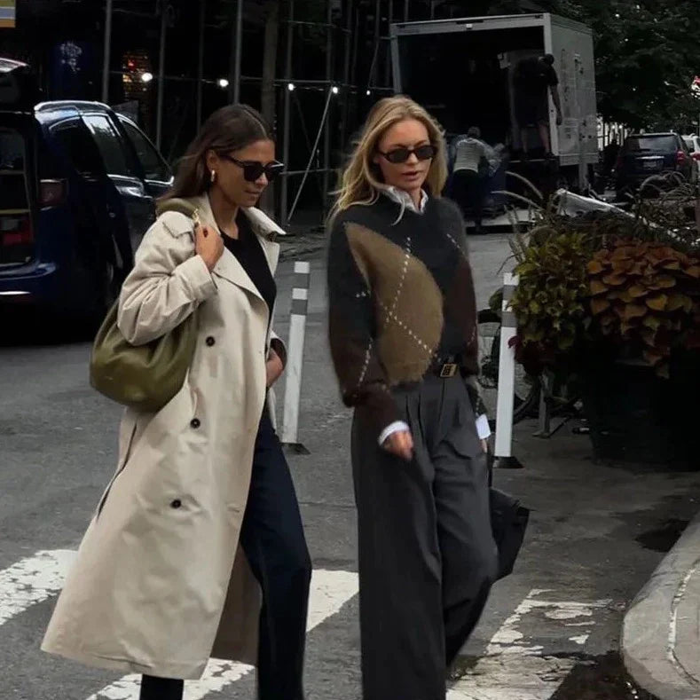 Stickad Dam Tröja Med Geometriska Mönster och Glittrande Detaljer 3