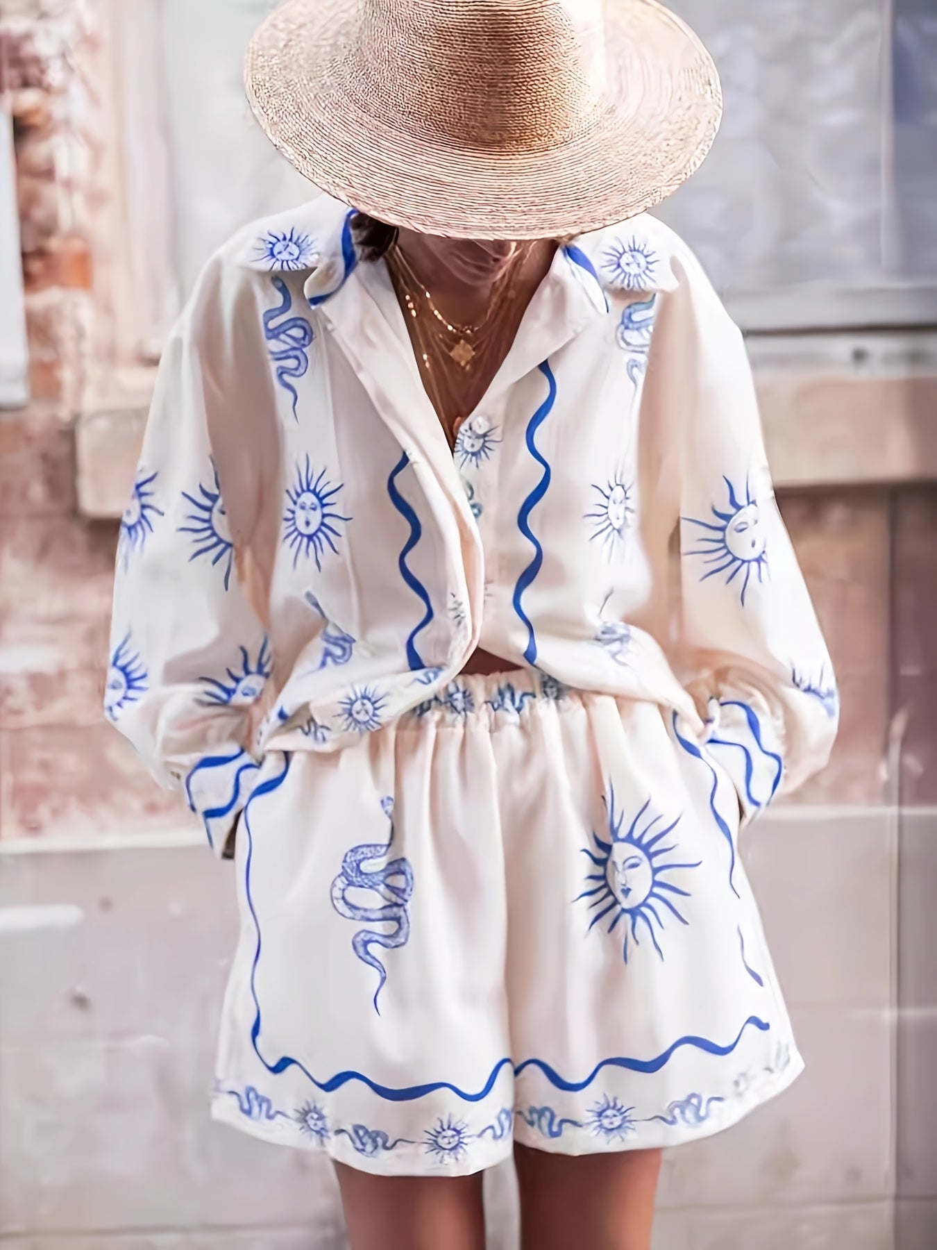 Tvådelat Set Dam med Skjorta och Shorts, Avslappnad Passform, Sommarens Trendiga Look 1