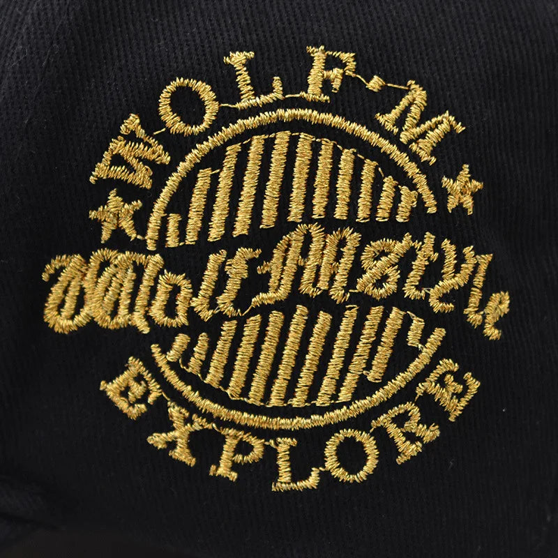 Unisex Broderad Keps med Vargsymbol 7