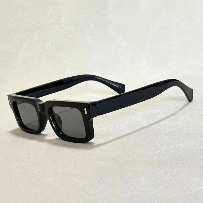 Unisex Vintage Solglasögon med Djäla Ram och UV400 Skydd 2