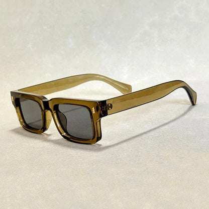 Unisex Vintage Solglasögon med Djäla Ram och UV400 Skydd 4