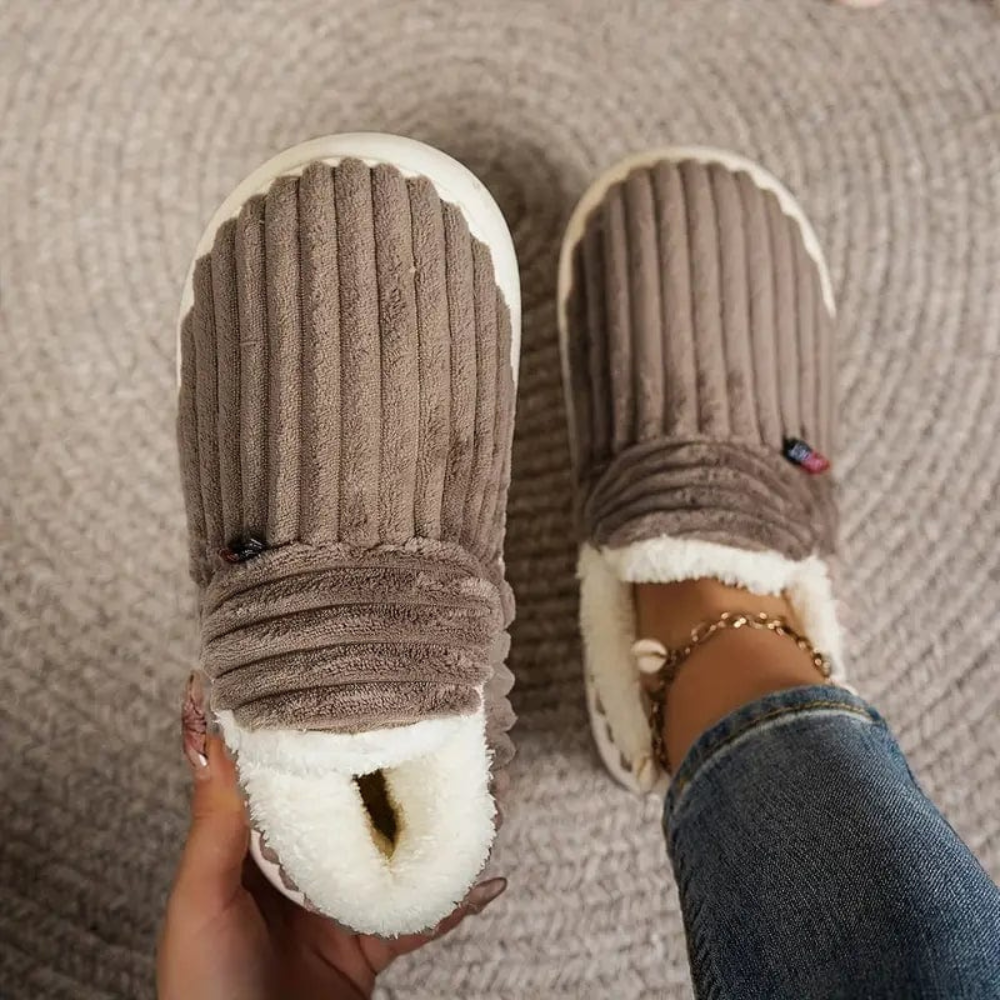 Unisex tofflor Mjuka plysch Halkfria Ergonomiska Design 8