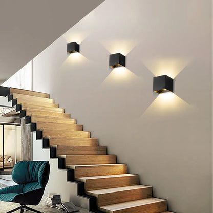 Vägglampa med Rörelsesensor i Modern Kubdesign 0