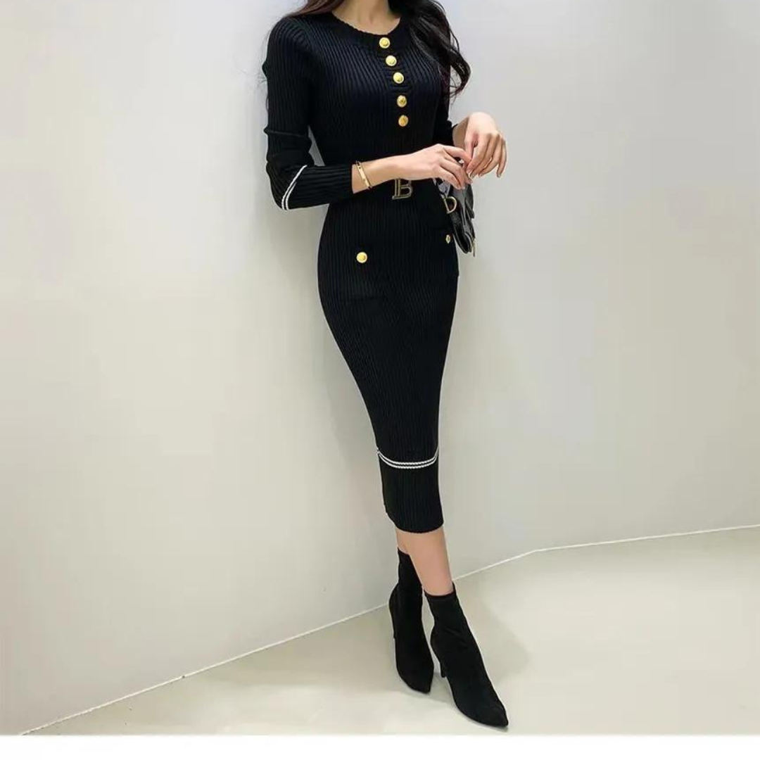 Stickad klänning med halvknäppning för kvinnor