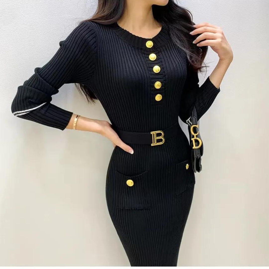 Stickad klänning med halvknäppning för kvinnor