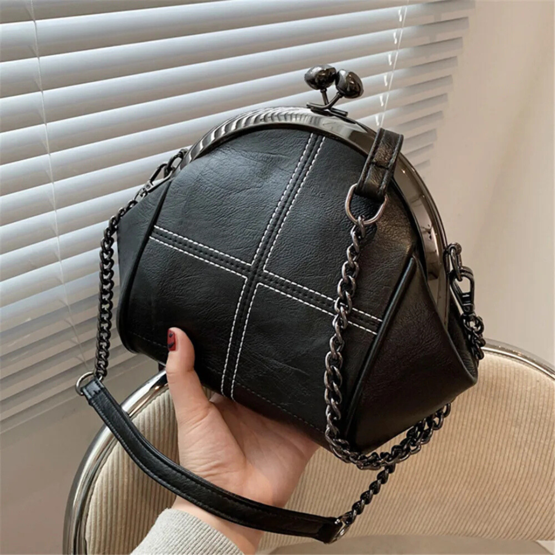 Kvinnors Crossbody Väska med Kedjedetalj och Elegant Design 2