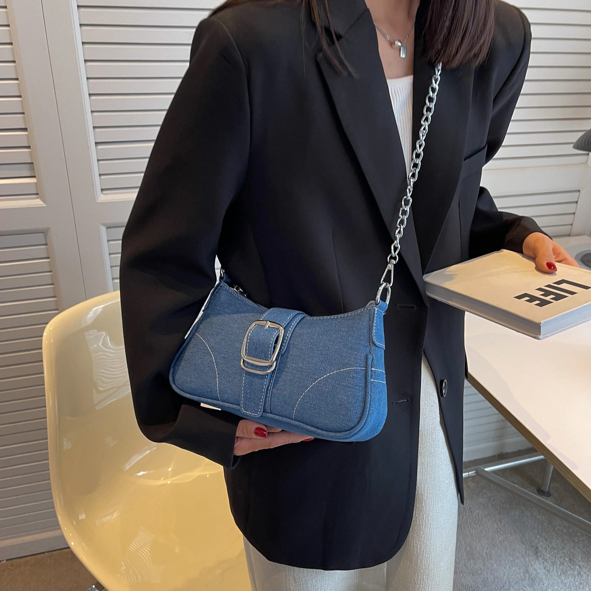 Crossbody-väska i denim för kvinnor