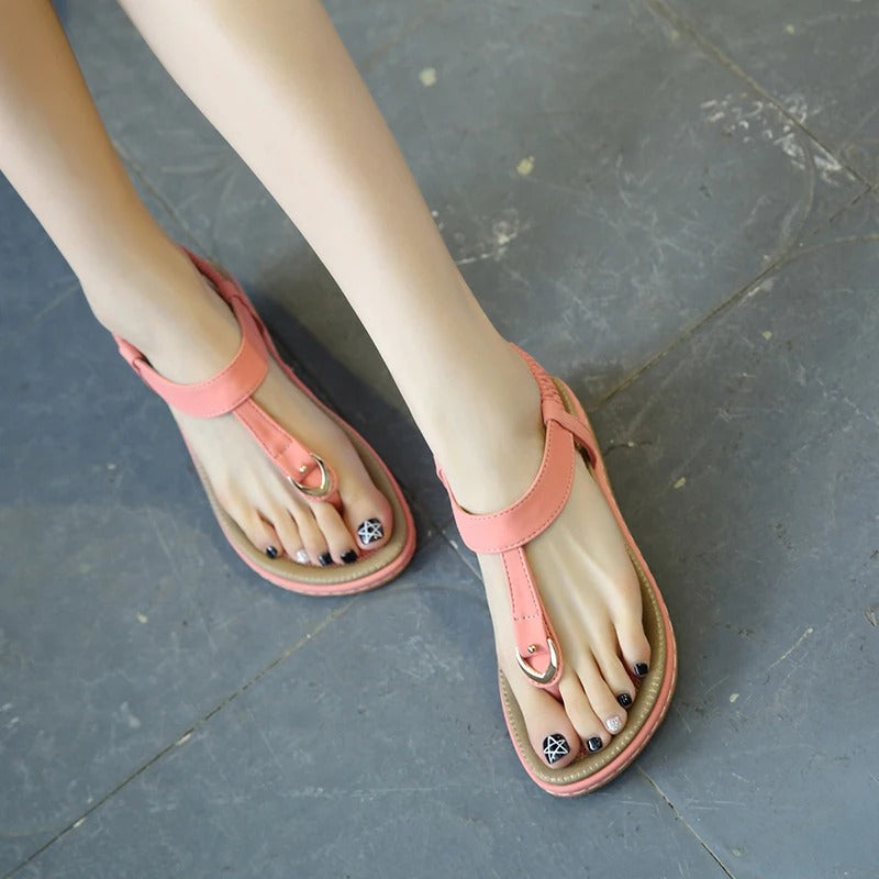 Platta sandaler med elastisk ankelrem för kvinnor