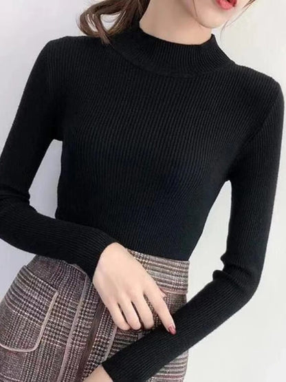 Stickad pullover med mockahals för kvinnor