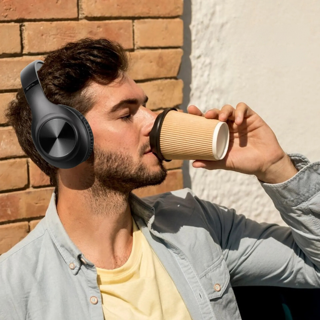 Vikbara trådlösa over ear-hörlurar