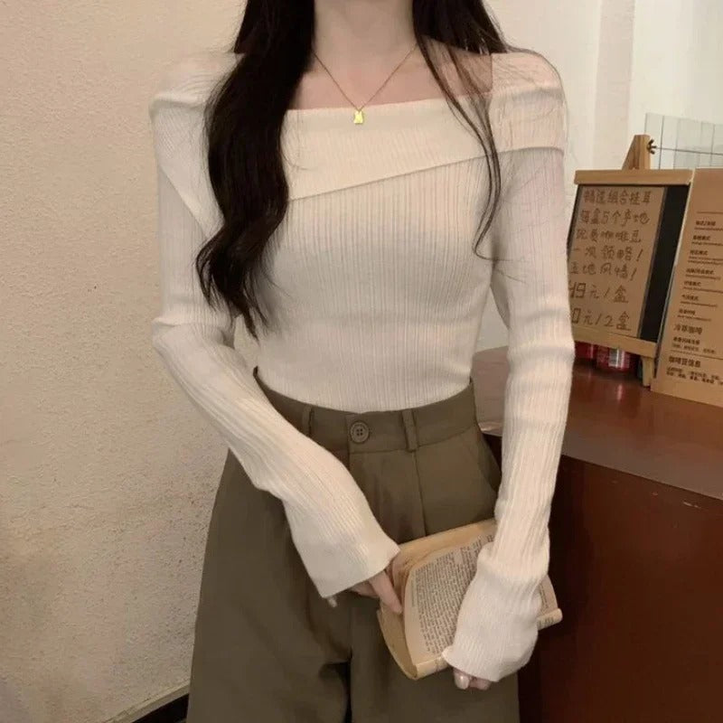 Stickad tröja med off shoulder för kvinnor