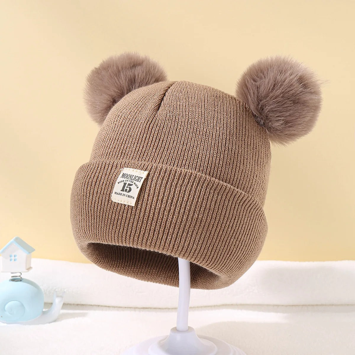 Ullstil Stickad babymössa