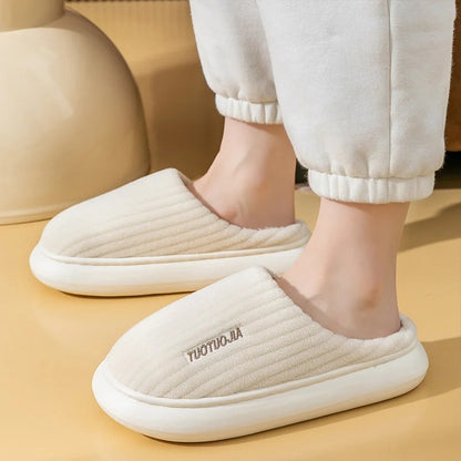 Memory Foam Fluffiga tofflor av plysch