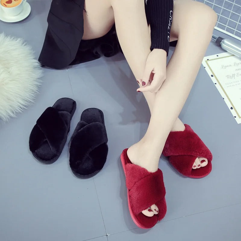 Cross Design mjuk plysch tofflor
