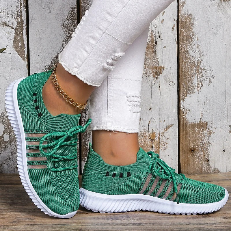 Andningsaktiva stickade sneakers för kvinnor