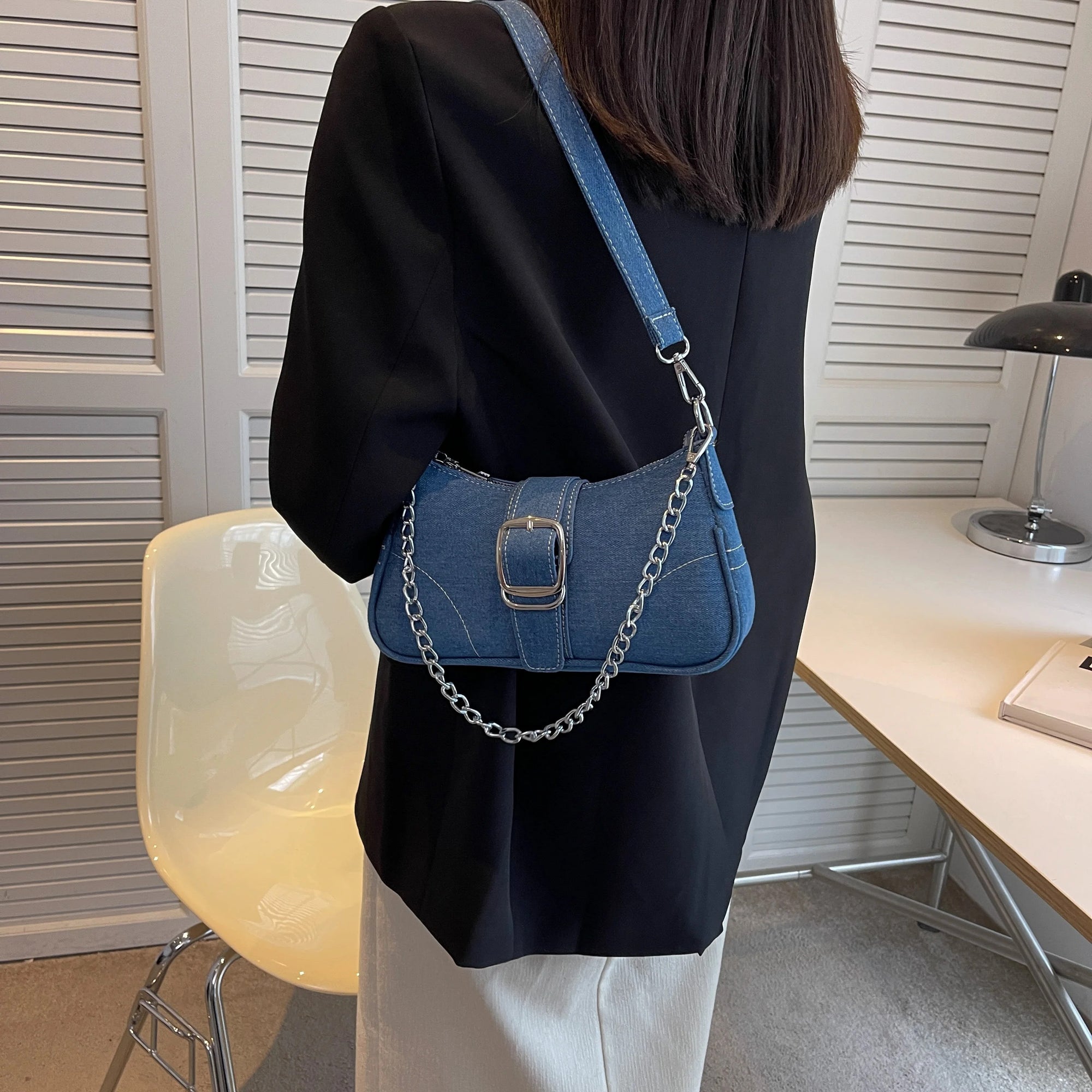 Crossbody-väska i denim för kvinnor