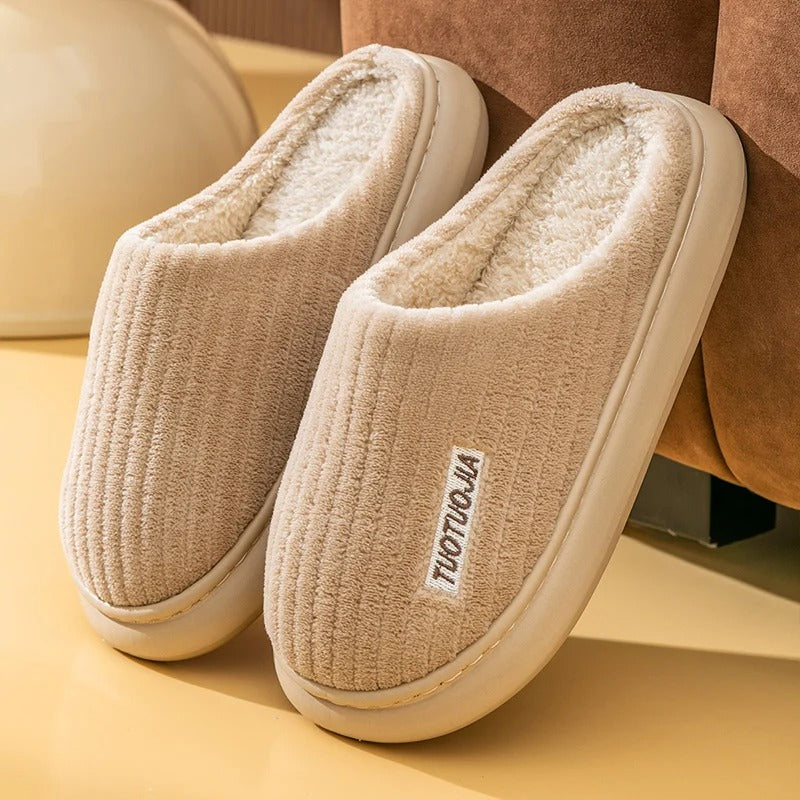 Memory Foam Fluffiga tofflor av plysch