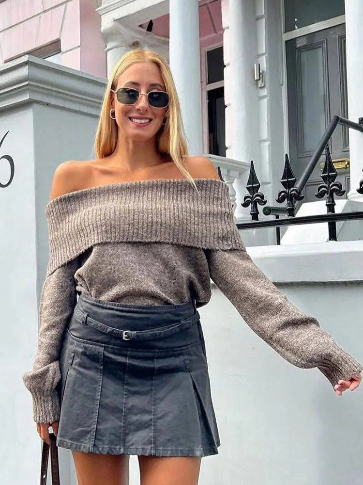 Stickad tröja med off shoulder för kvinnor