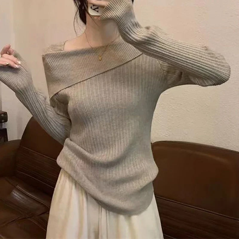 Stickad tröja med off shoulder för kvinnor