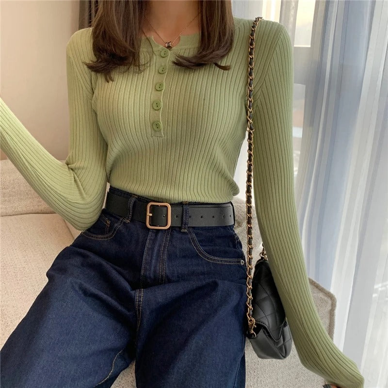 Knappstickad pullover för kvinnor
