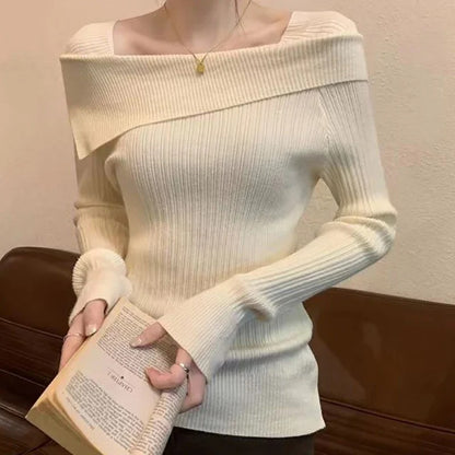 Stickad tröja med off shoulder för kvinnor