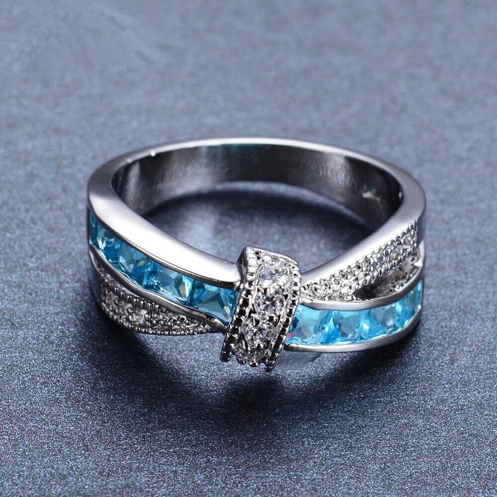 Criss Cross kristall ring