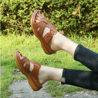 Ortopediska sandaler för kvinnor