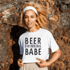 Öl drickande Babe Tee