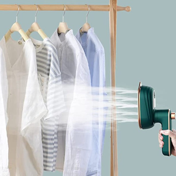 Handhållen ångstrykjärn